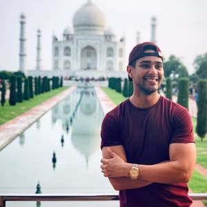 Meet your Posher, Victor